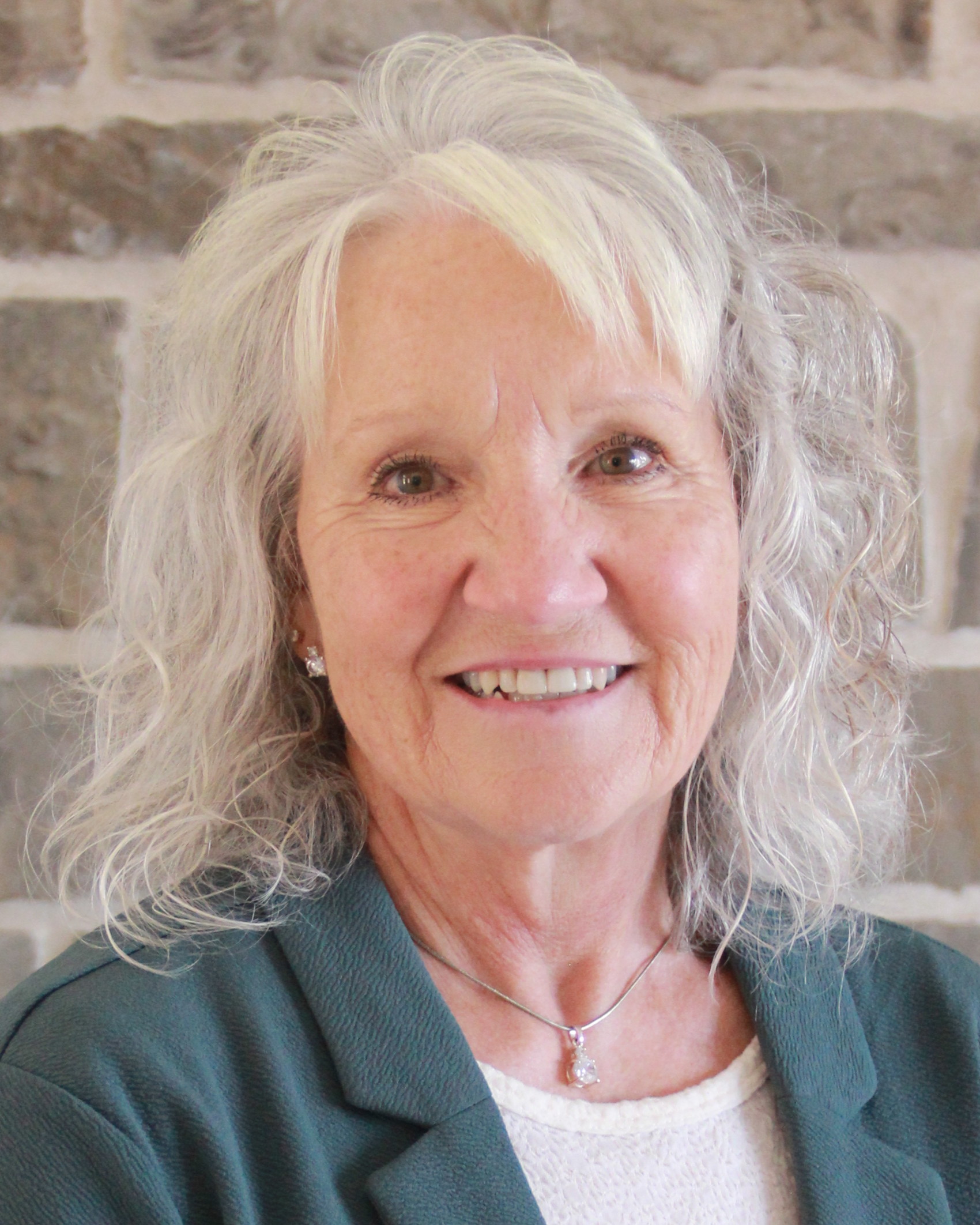 2026 - Theresa Clement, 1700x2125 Image